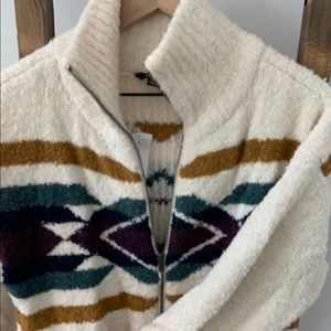 NWT  AE STUDIO FUZZY ZIP UP SWEATER